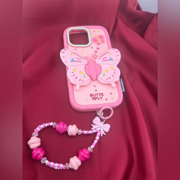 3D Butterfly Case with Matching Beaded Chain for iPhone 16 Pro Max - Picture 4 of 7